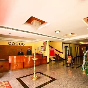 https://hotel-meadows-international.kerala-hotels.net